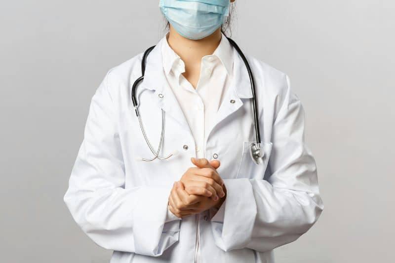5 Examples of Unprofessional <b>Behavior</b> in <b>Healthcare</b> (And How to ...