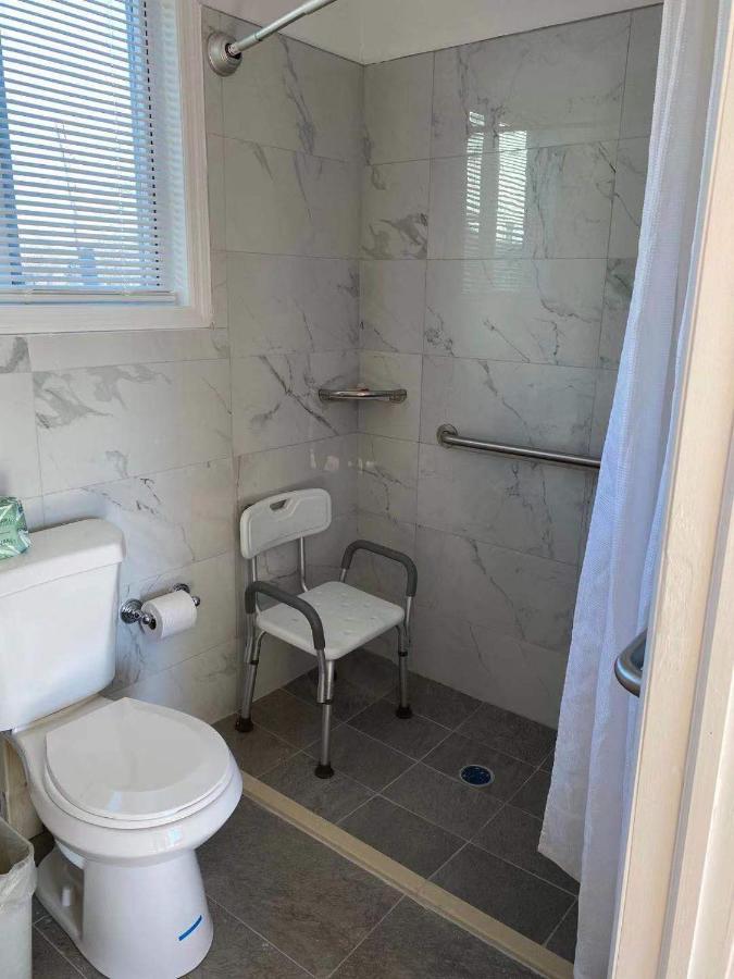 Queen Room - Disability Access