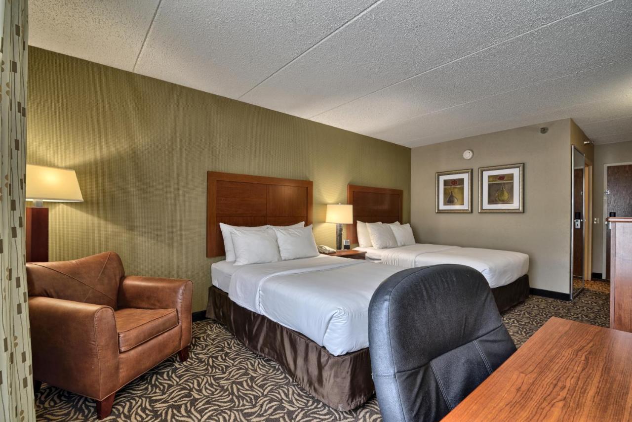 Double Room with Two Double Beds - Non-Smoking