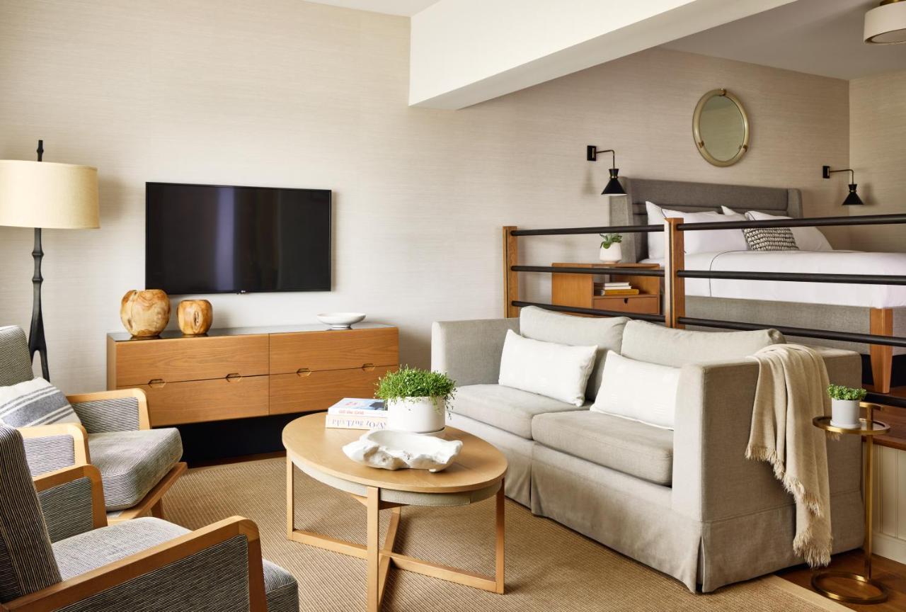 Garden or Partial Ocean View Junior Suite