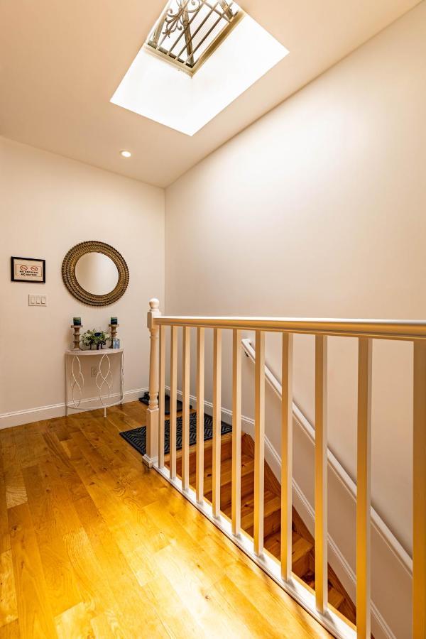 Family Room,1132412787:JPEG