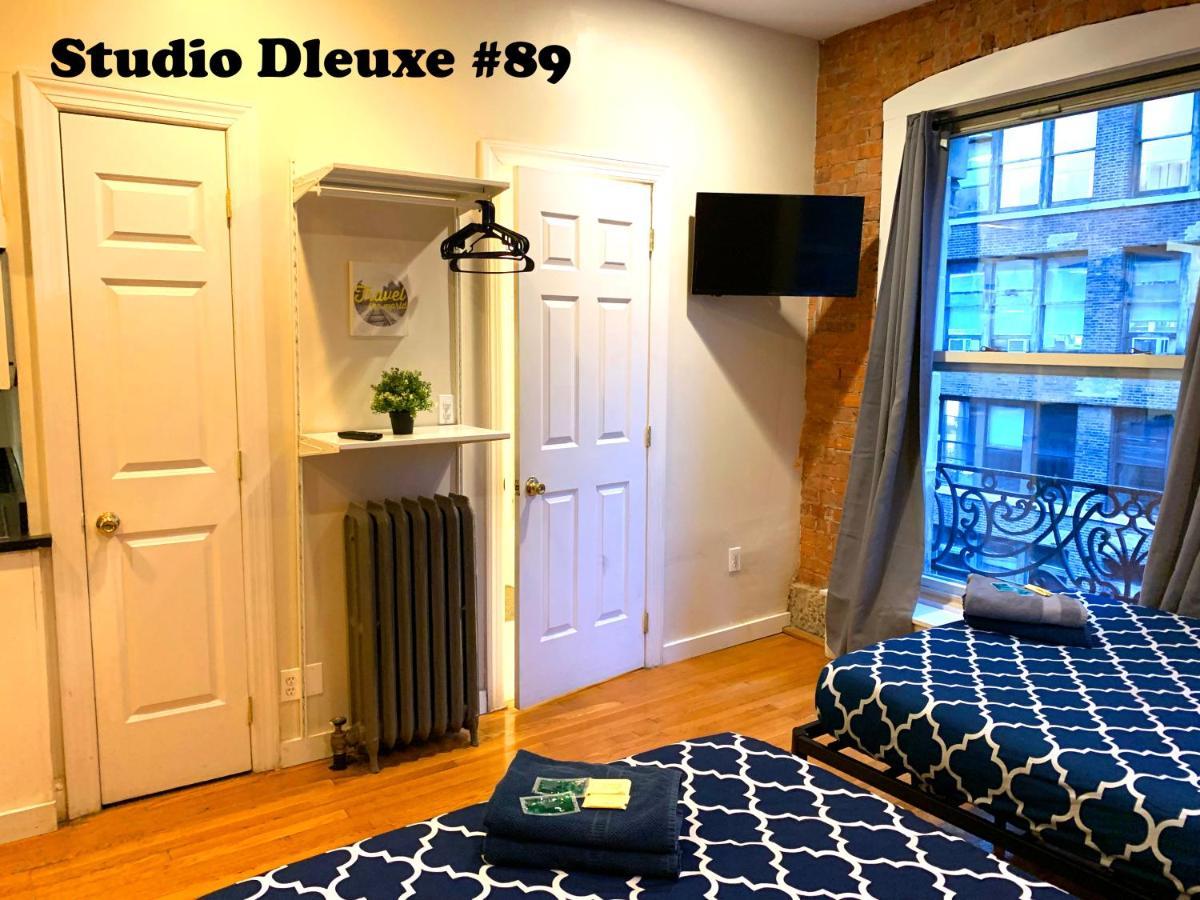 Deluxe Studio #89
