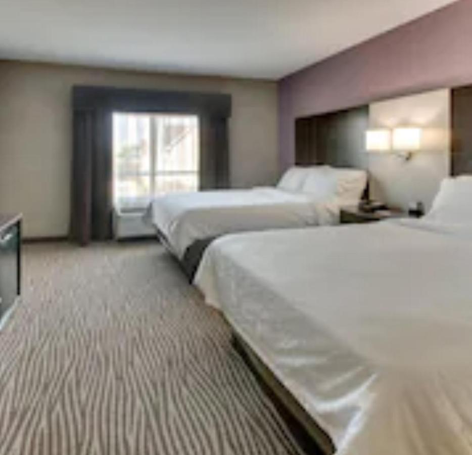 Standard Queen Room with Two Queen Beds and Extra Floor Space