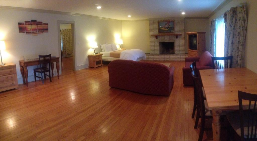 Queen Suite with Two Queen Beds,217089824:JPEG