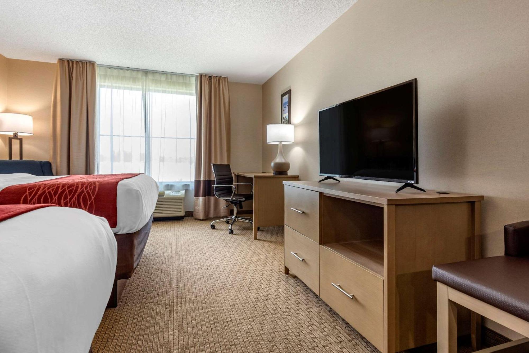 Queen Room with Two Queen Beds - Accessible/Non-Smoking