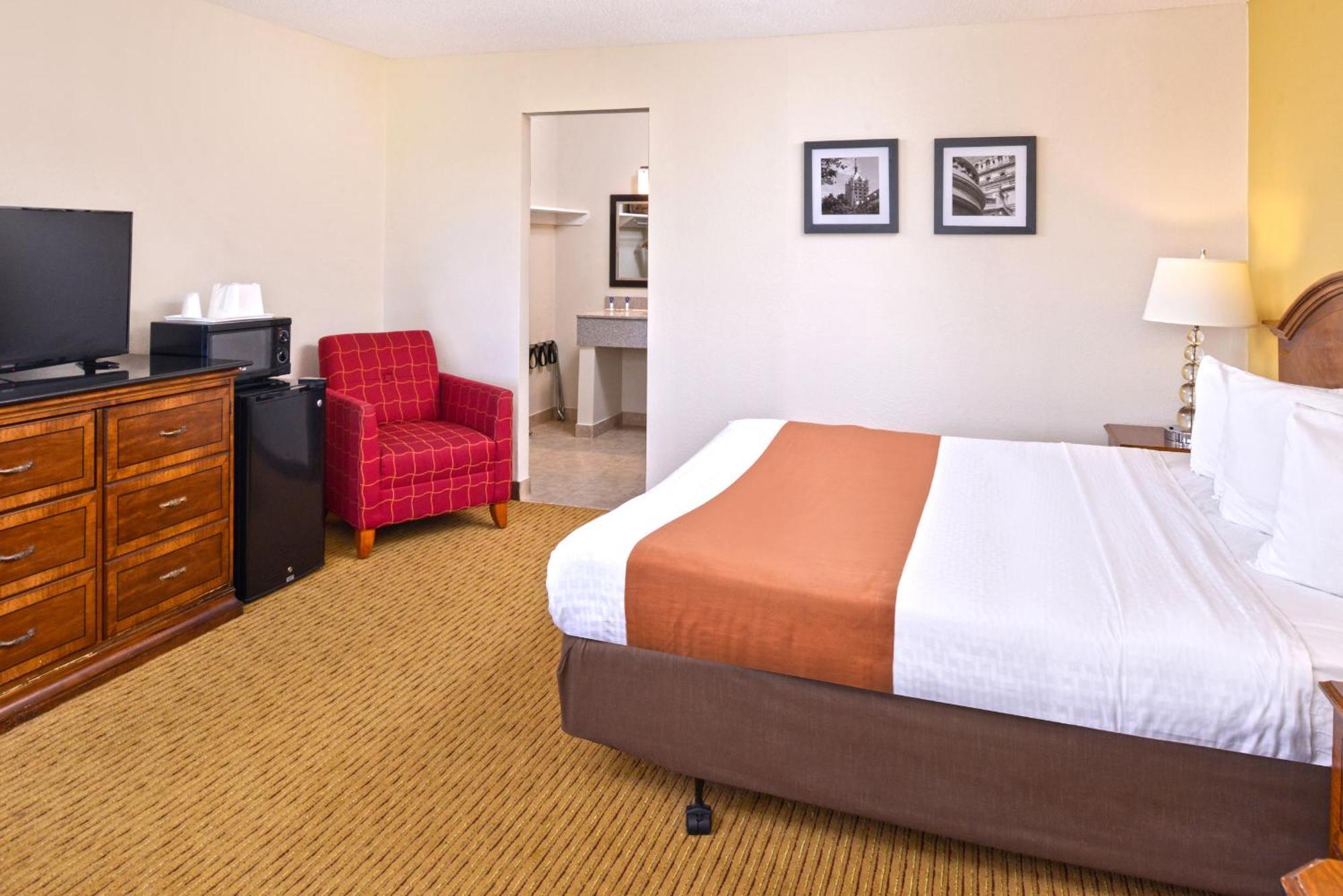 Deluxe King Suite,1278241579:JPEG