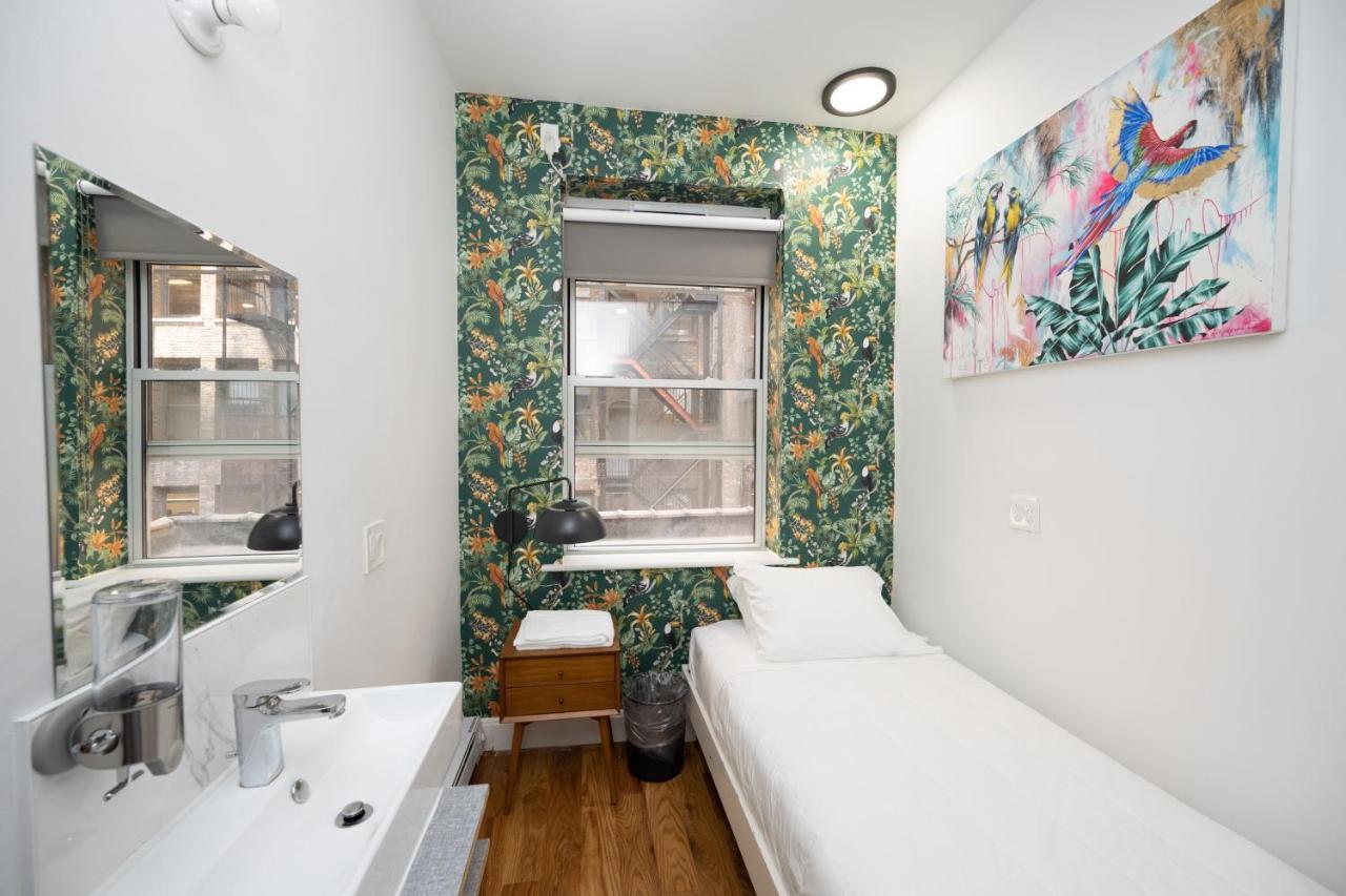 Quarto Individual com Banheiro Compartilhado