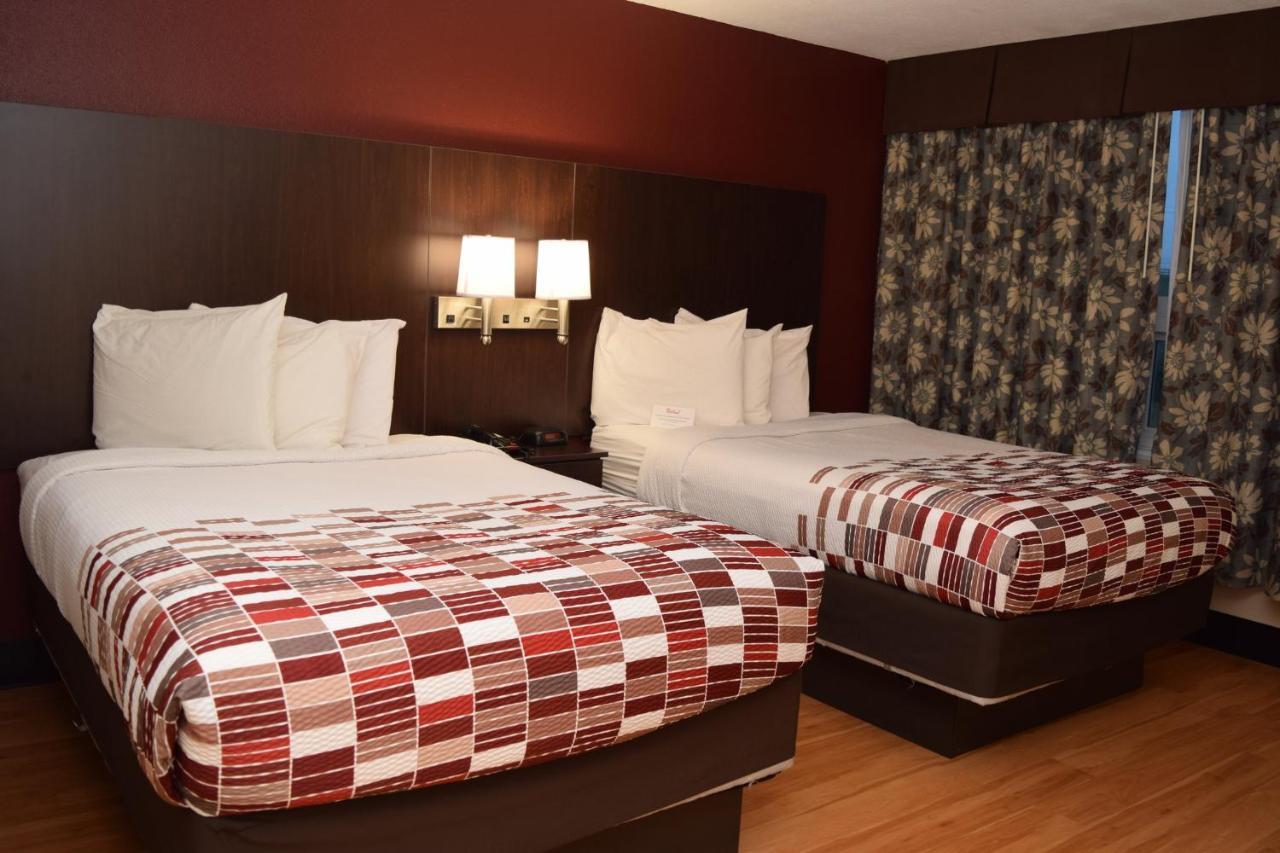 Deluxe Double Room with Two Double Beds - Smoking