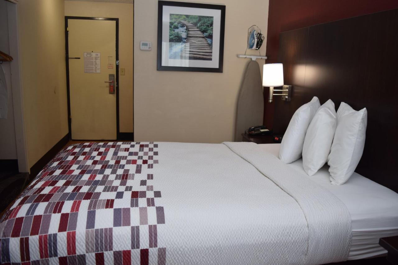 Double Room with One Double Bed - Non Smoking