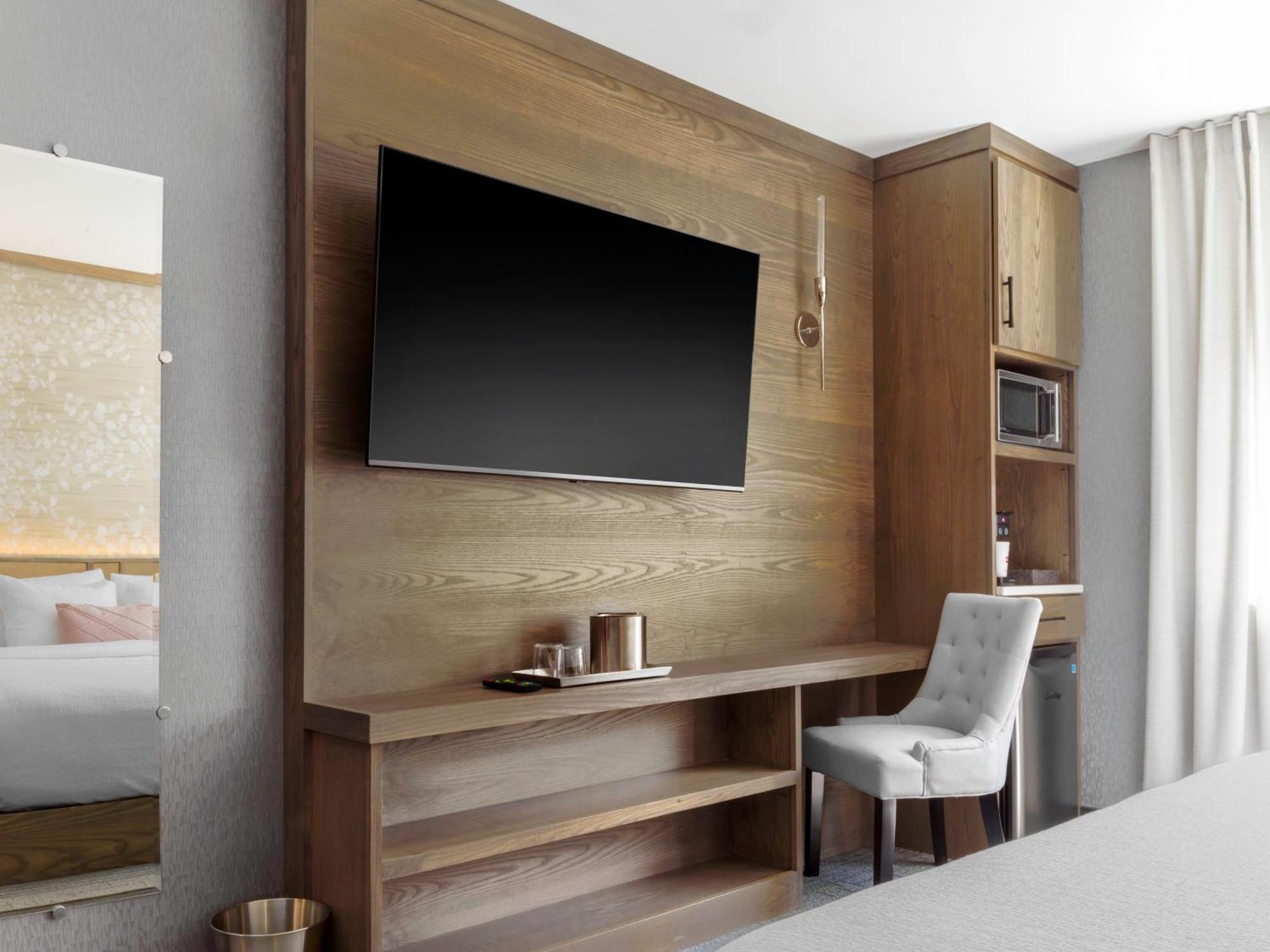 Premium King Room,1340353745:JPEG