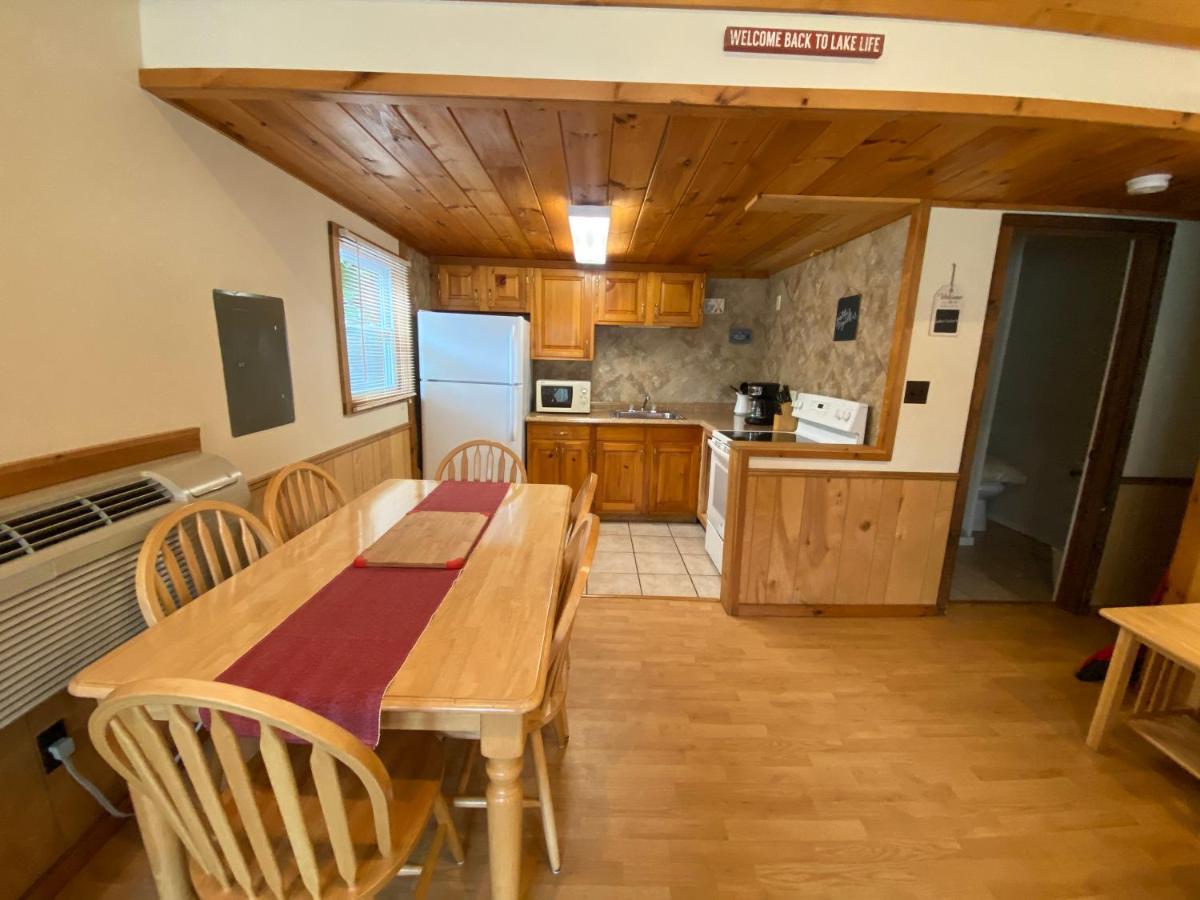 Two-Bedroom Cottage,1352584366:JPEG