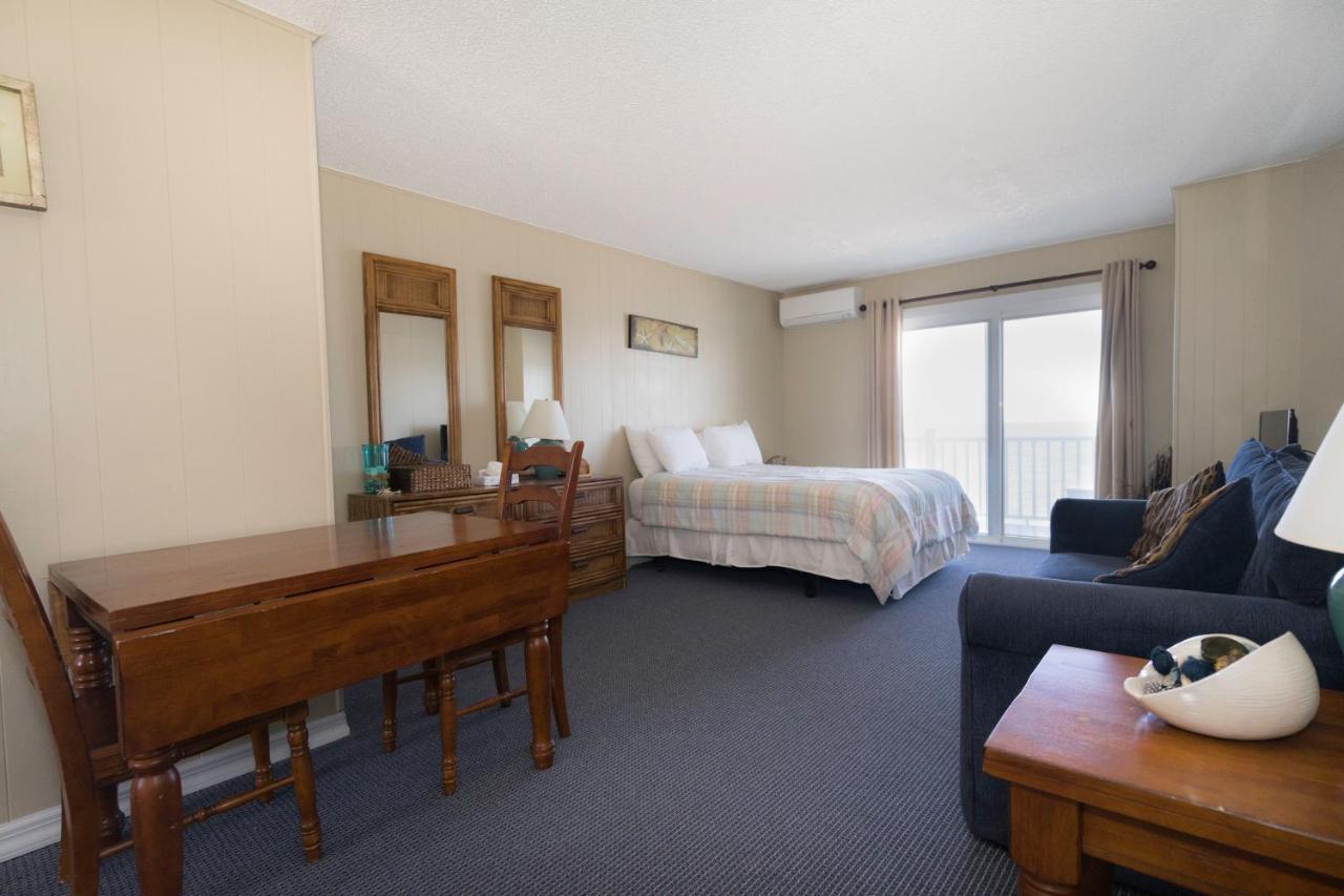 Deluxe Studio Waterfront,1354783304:JPEG