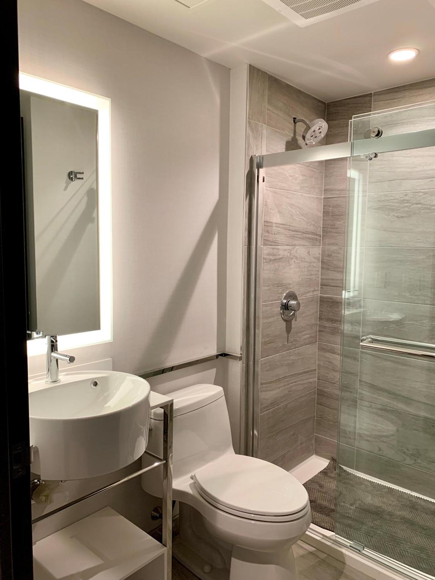 Doppelzimmer mit 2 Doppelbetten
