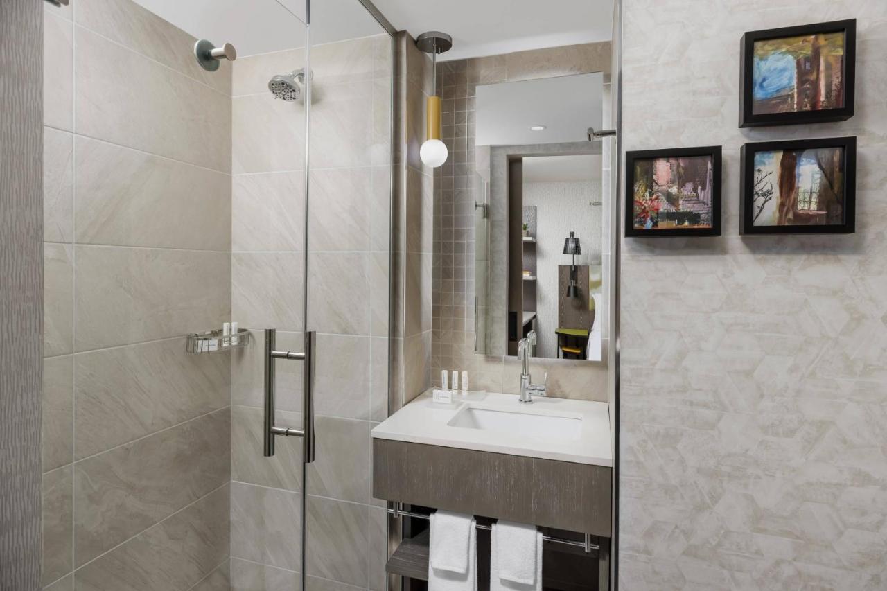 Studio Lit King-Size avec Mini Kitchenette et Balcon