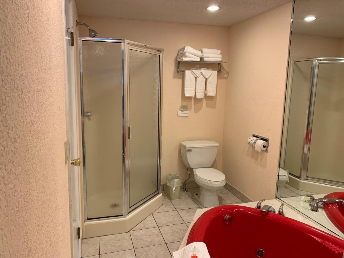 King Room Spa Bath