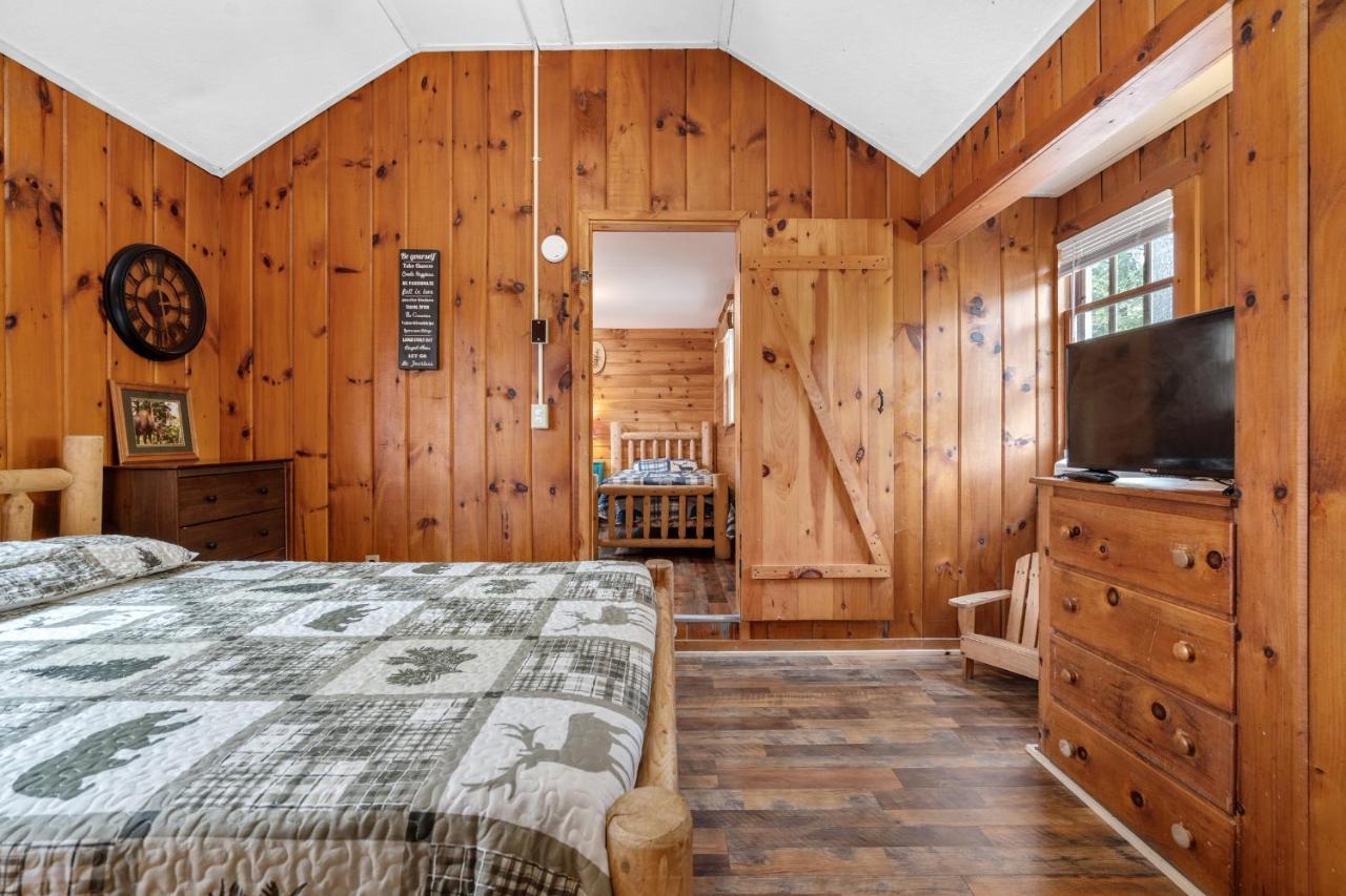 Two Bedroom Cottage - Pine