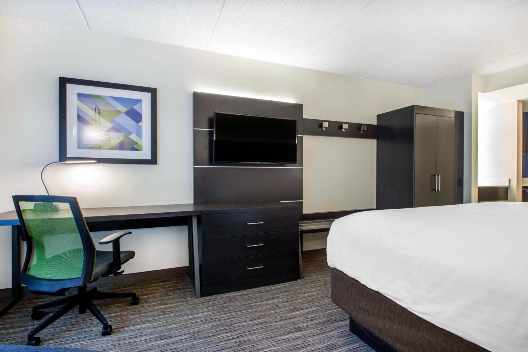 Standard Room Two Queen Beds