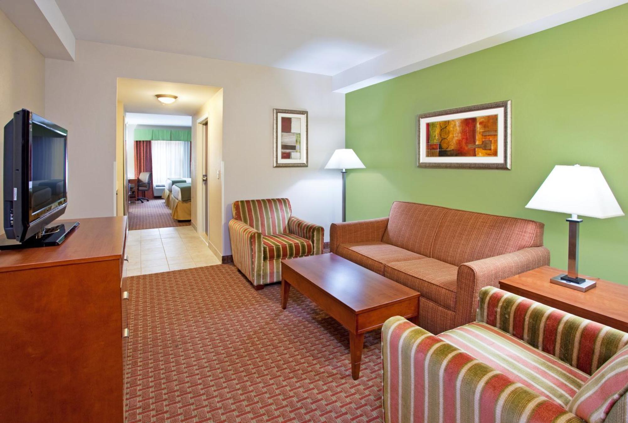 Suite with Two Queen Beds,1449801097:JPEG