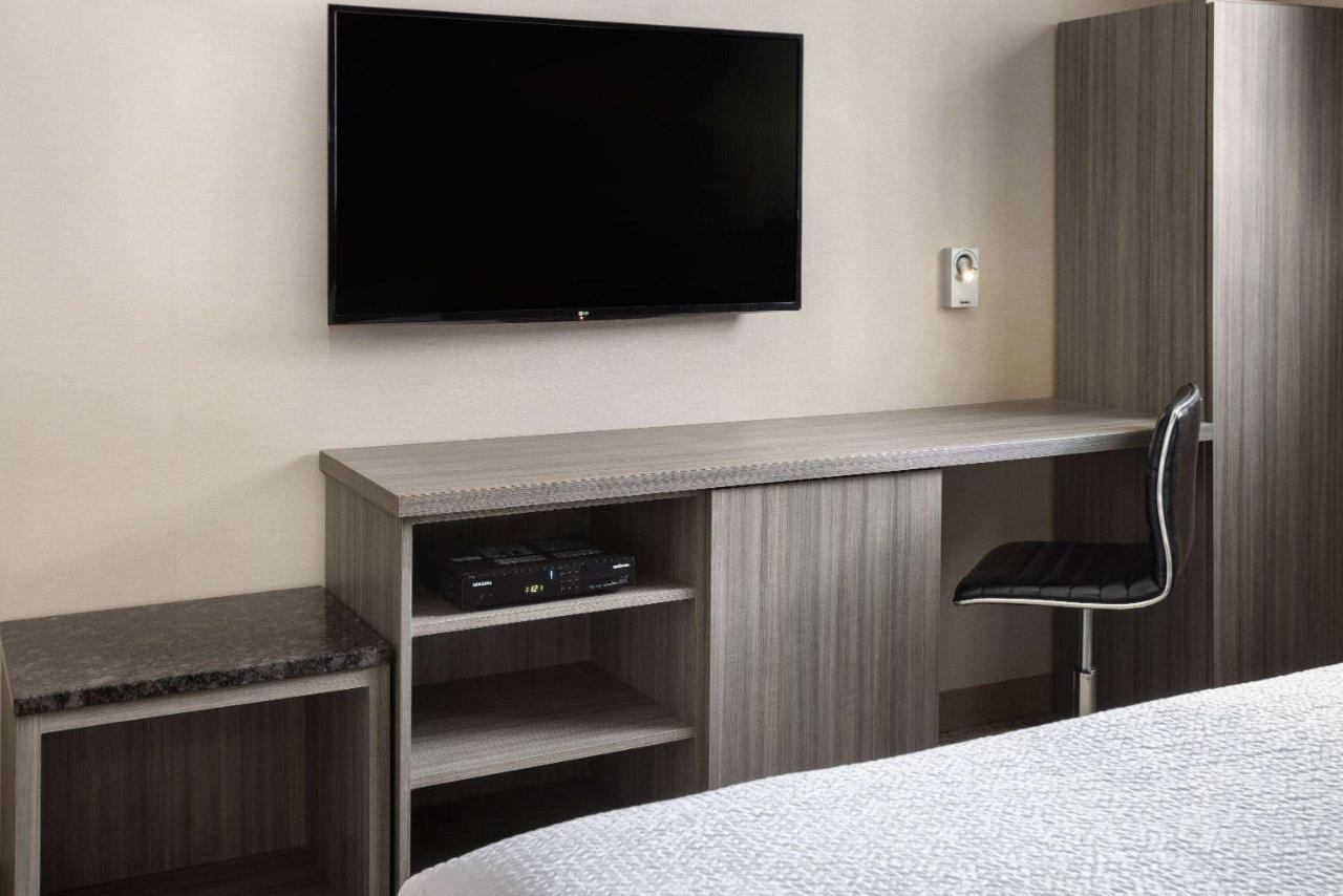 King Room - Mobility Access/Non-Smoking,1498597792:JPEG