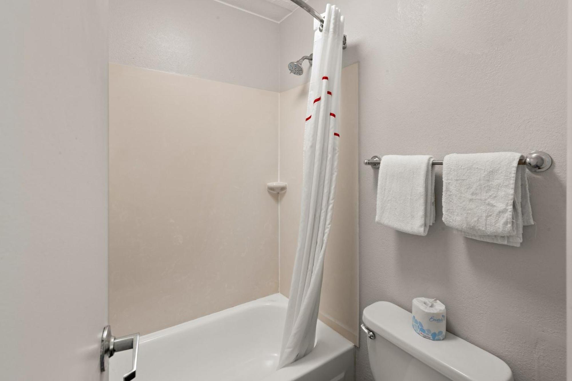 Deluxe Room with Two Double Beds Smoke Free