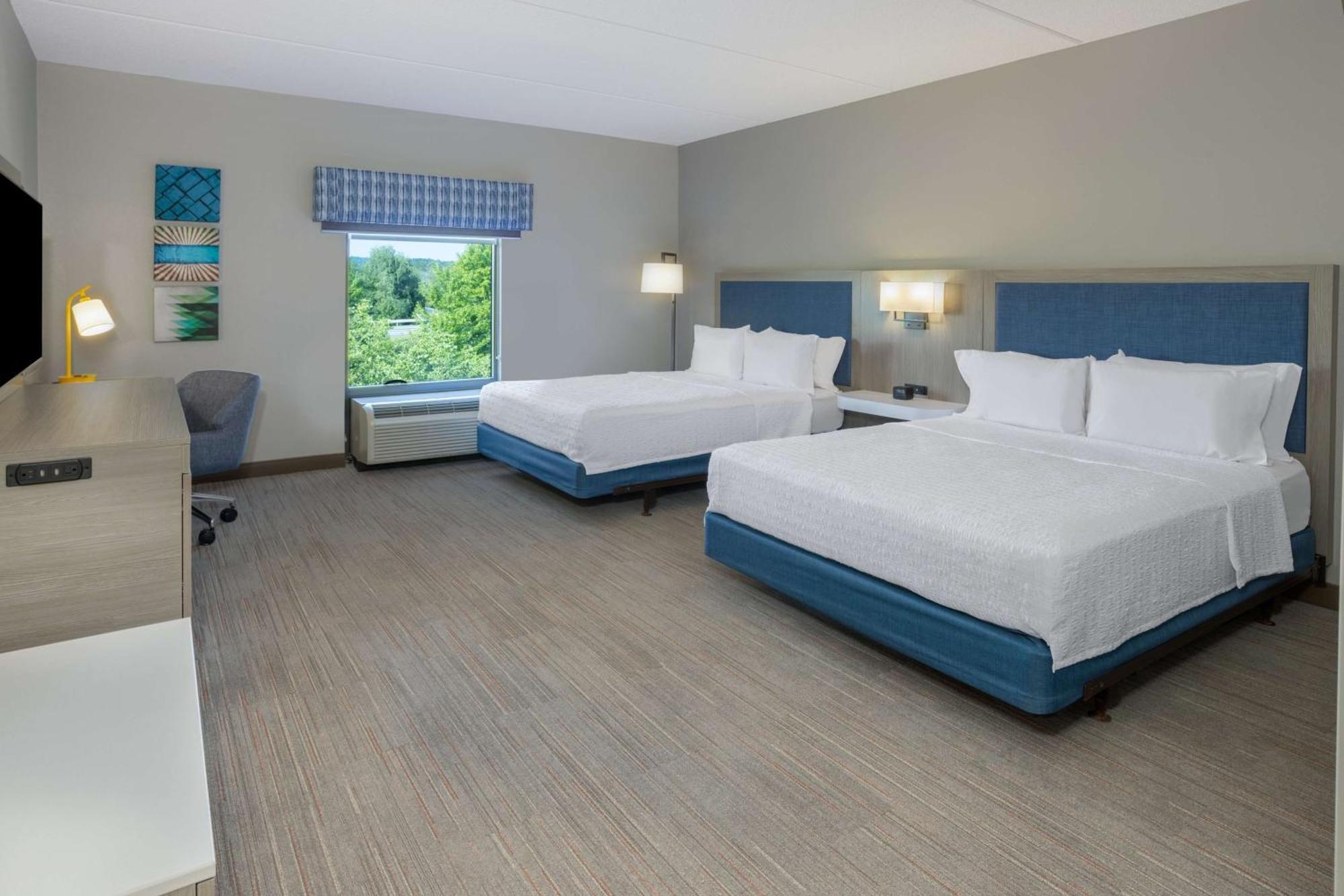Queen Room with Two Queen Beds - Mobility Access/Non-Smoking