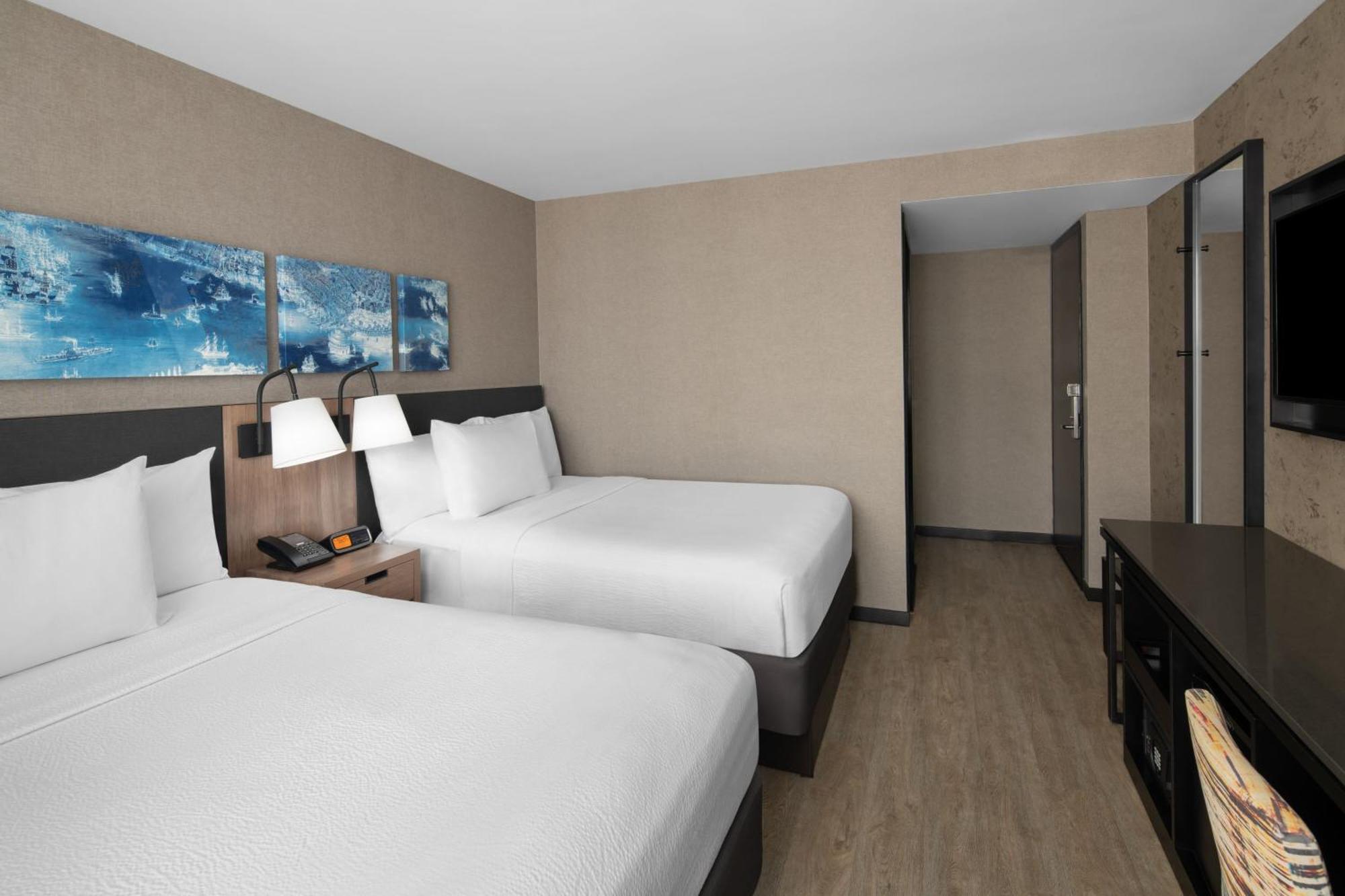 Doppelzimmer mit 2 Doppelbetten