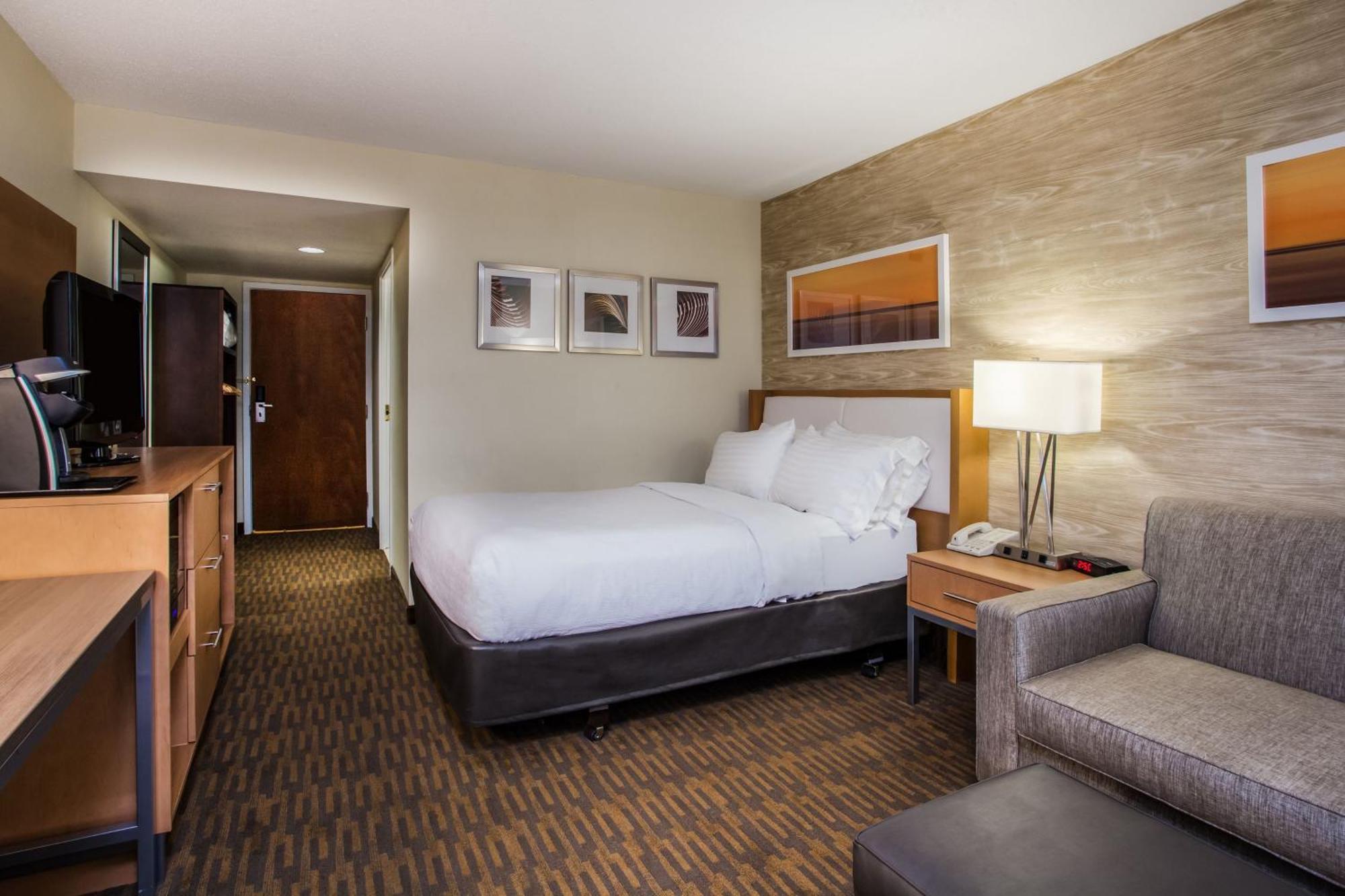 Standard King Room,1517212177:JPEG
