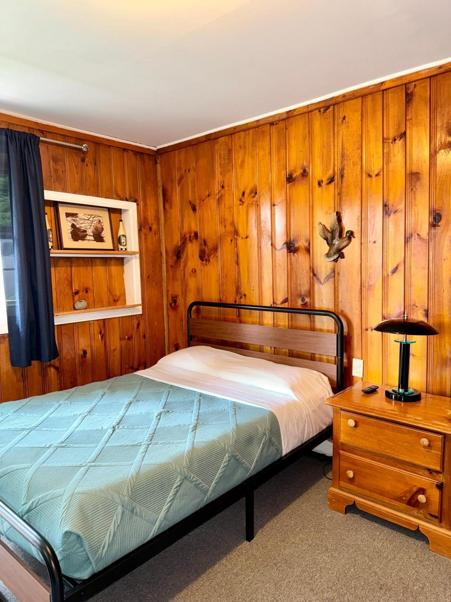 One-Bedroom Chalet No Pets Allowed