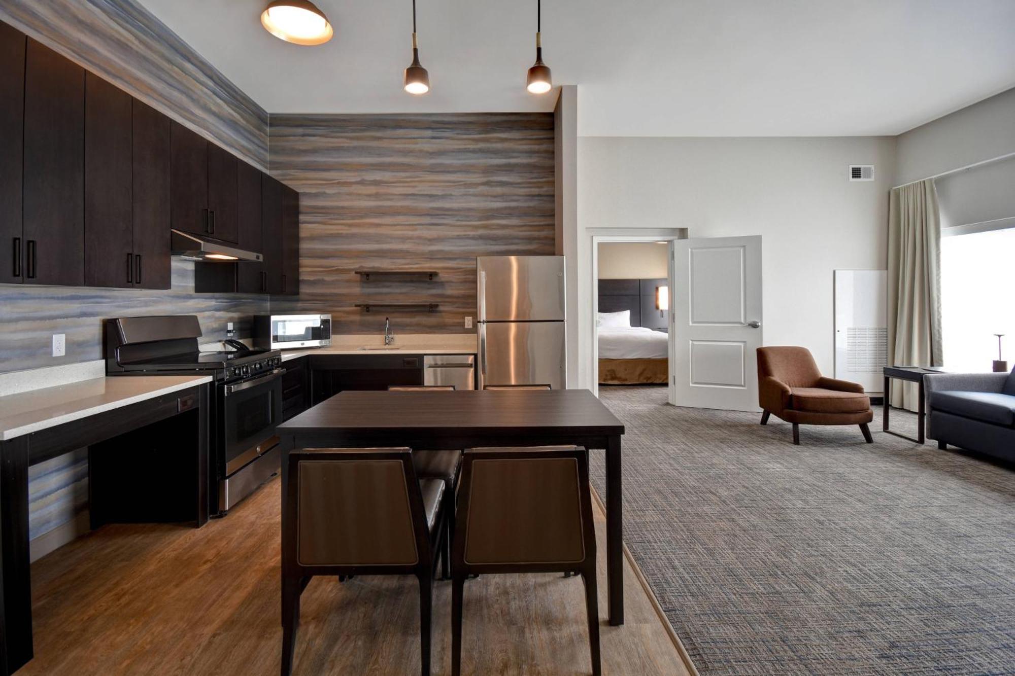 2 Bedroom Suite,1636812888:JPEG
