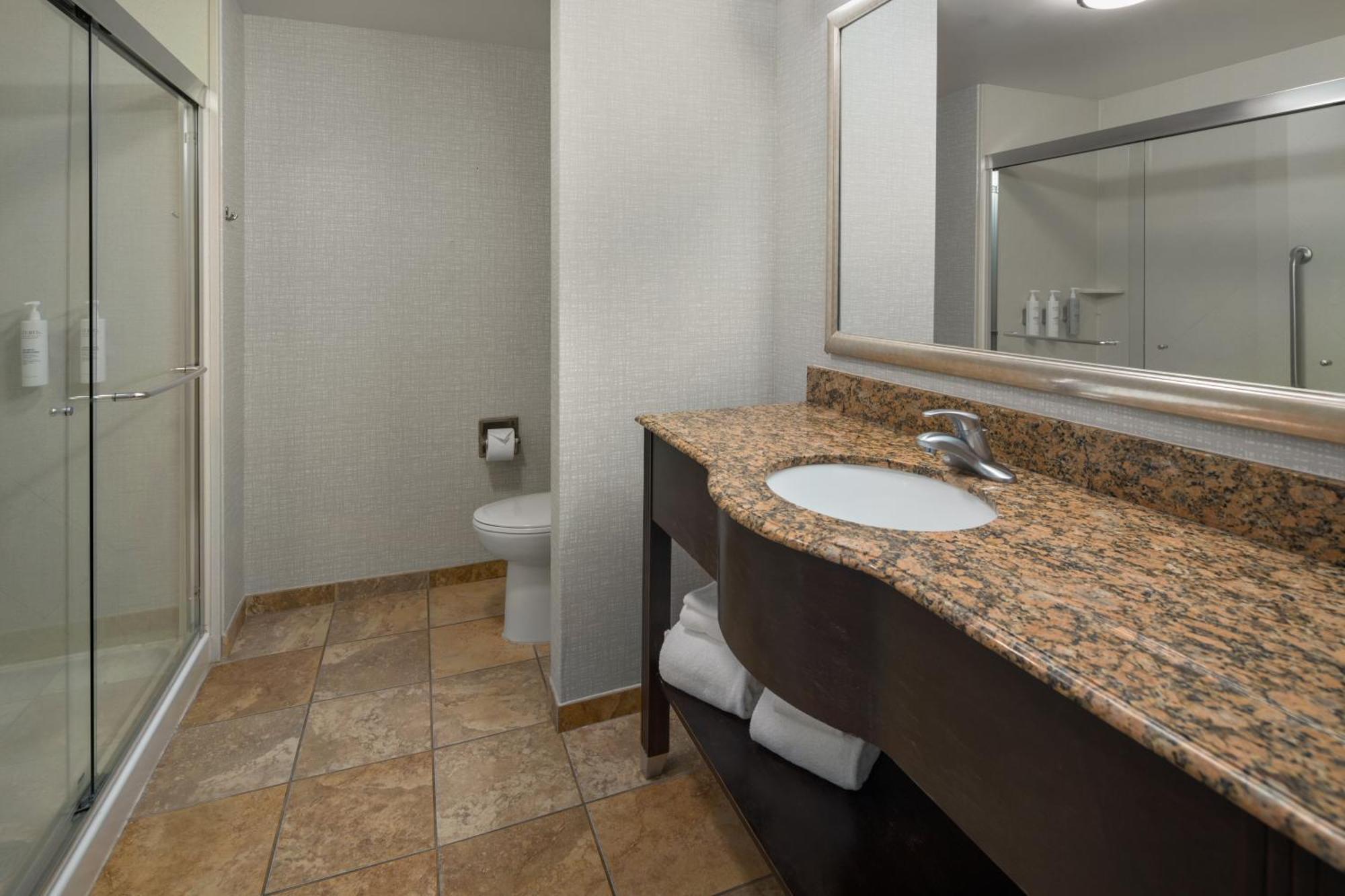 Queen Room with Two Queen Beds - Mobility and Hearing Access/Non-Smoking,1638480710:JPEG
