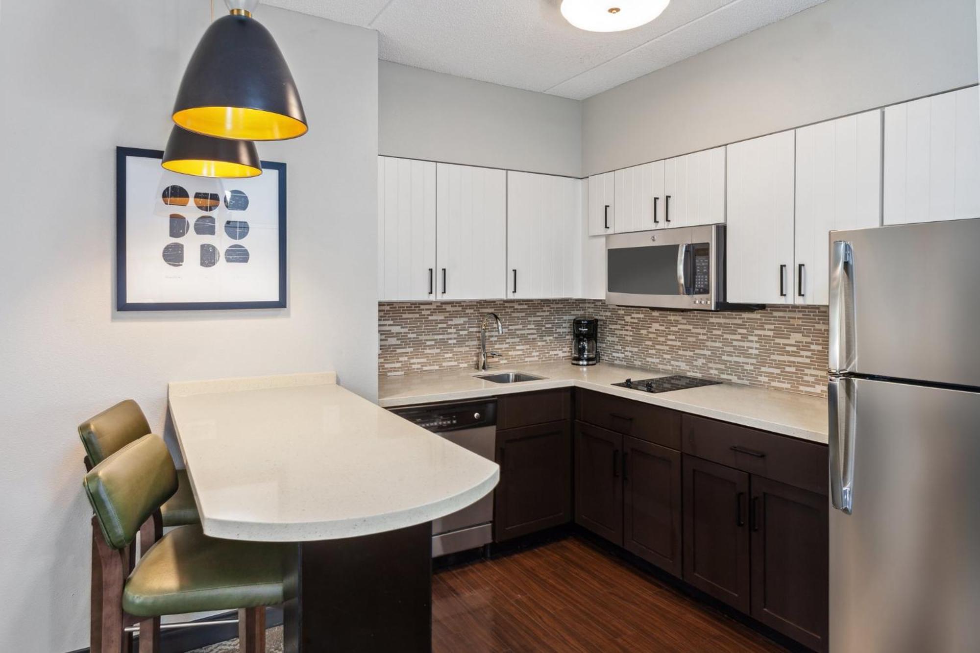 One-Bedroom Suite with Two Queen Beds,1638502629:JPEG