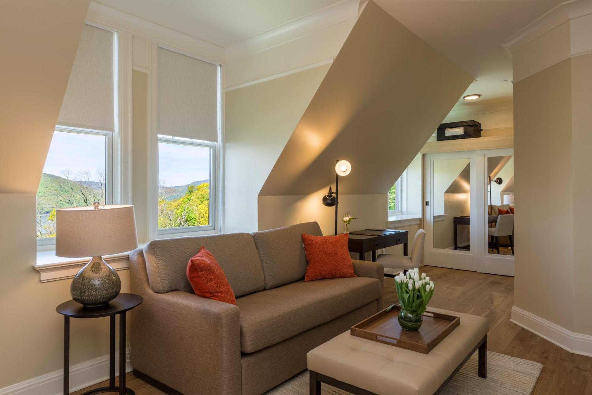 King Room with Lake View,1638533263:JPEG