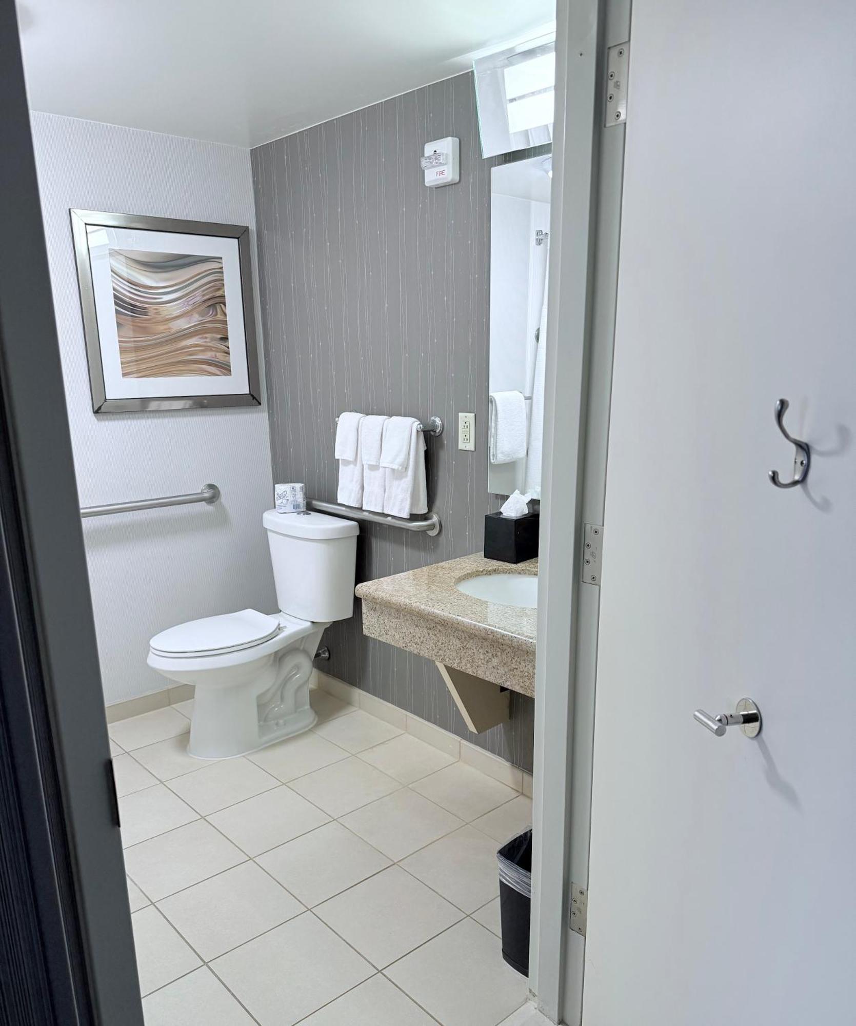 Double Room Two Double Beds Bathtub Mobility Accessible