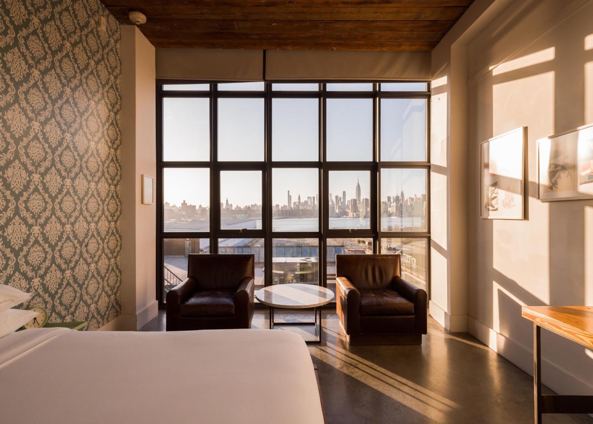 Zimmer Manhattan View mit Kingsize-Bett