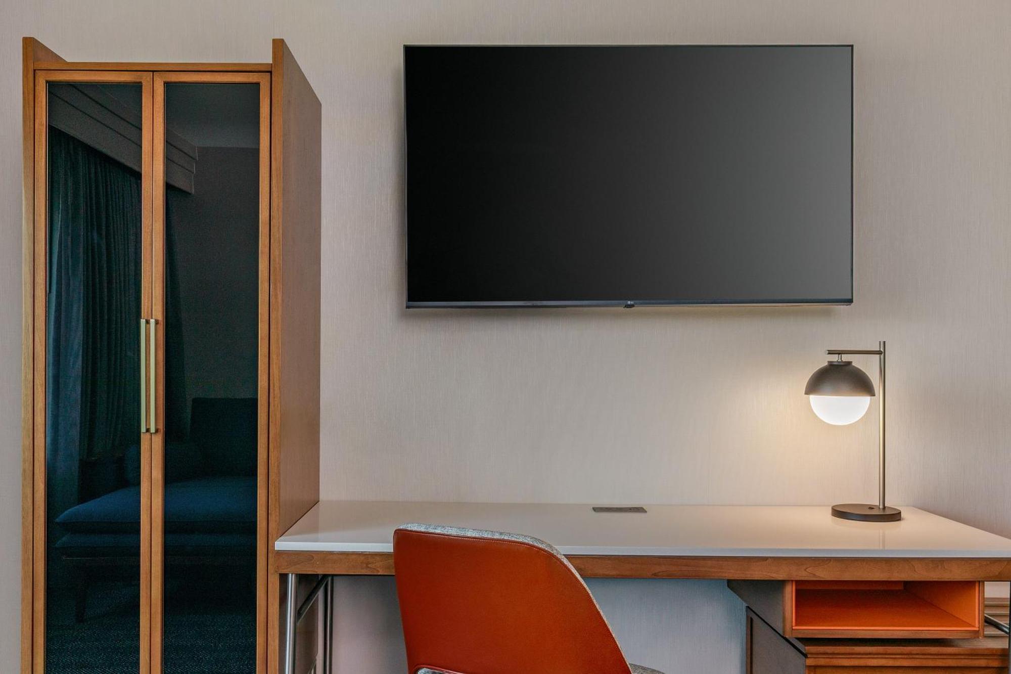 Queen Room with Two Queen Beds,1682942676:JPEG