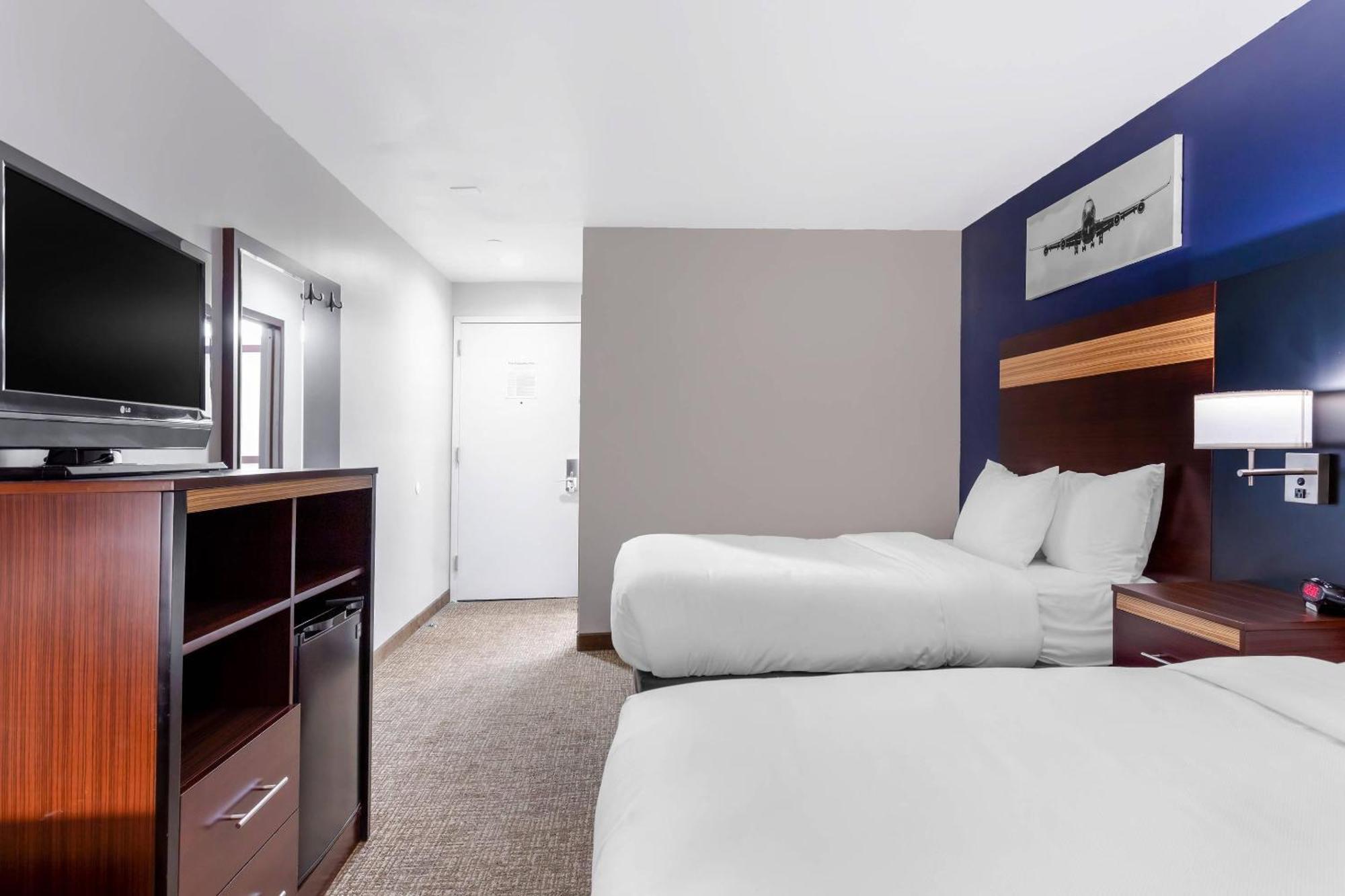 Quarto com 2 Camas de Casal