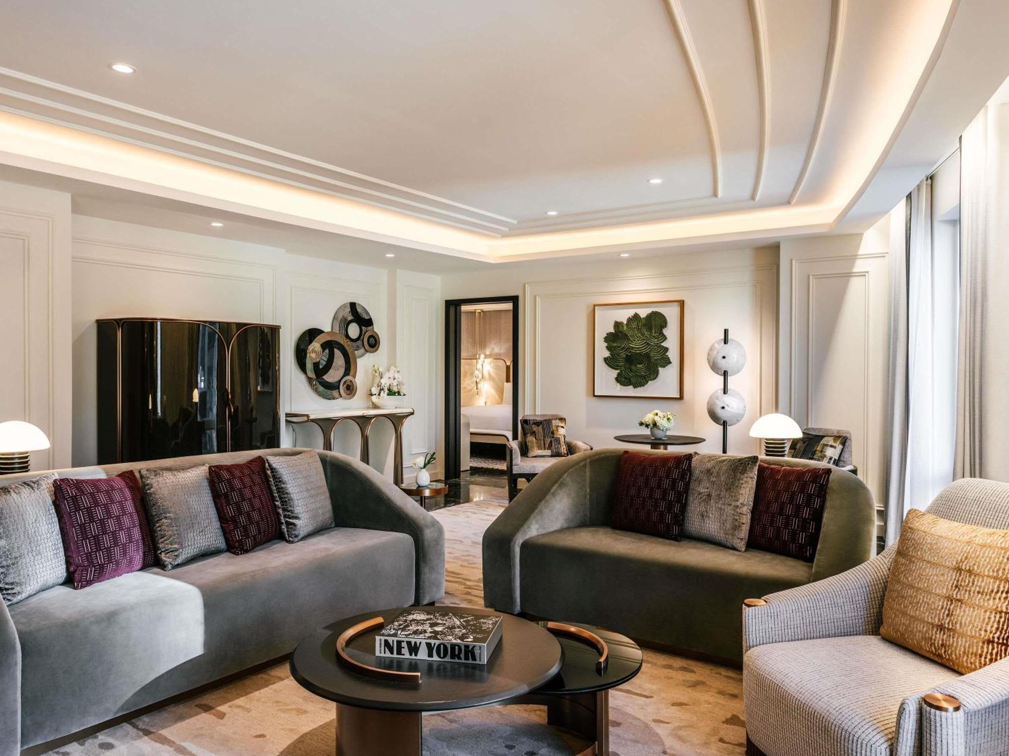 Penthouse Suite 1 King Bedroom on 28th floor, Living & Dining Rooms, Kitchenette,1742622430:JPEG