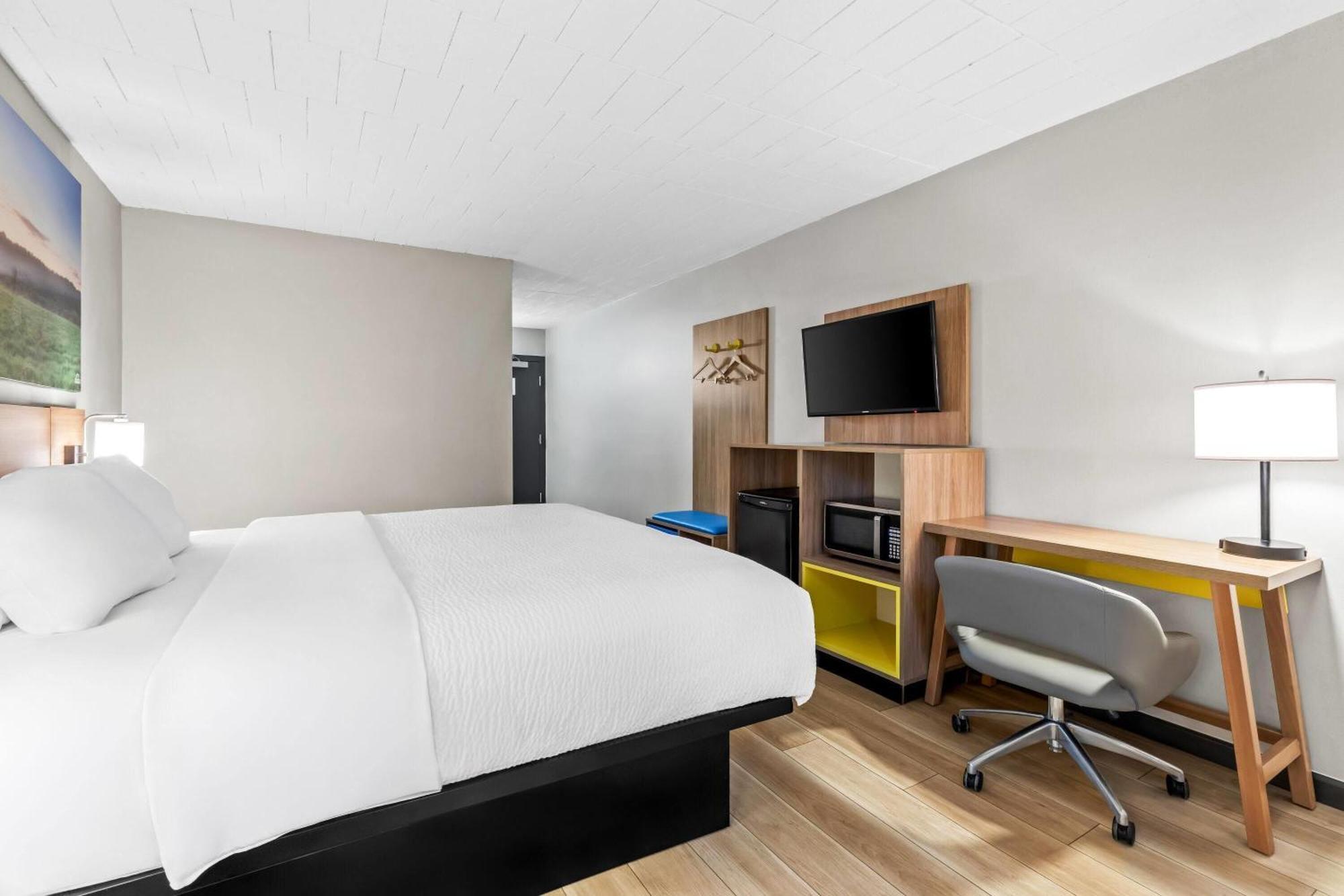 King Room - Mobility Access/Non-Smoking