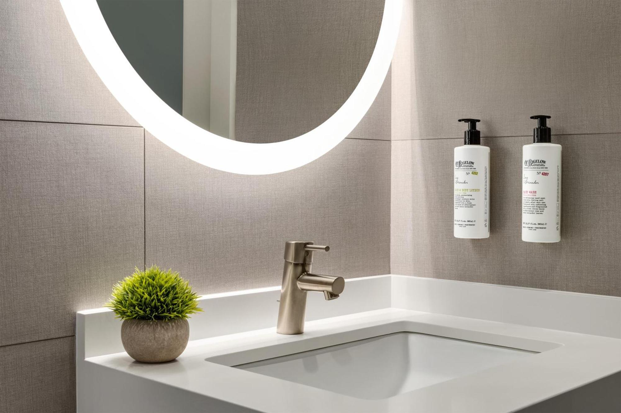 Double Room,1758291148:JPEG