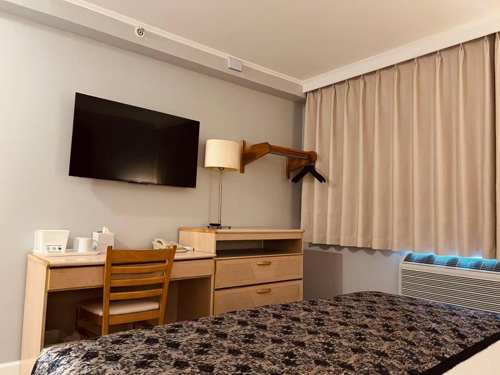 Camera Standard con Letto Queen-Size