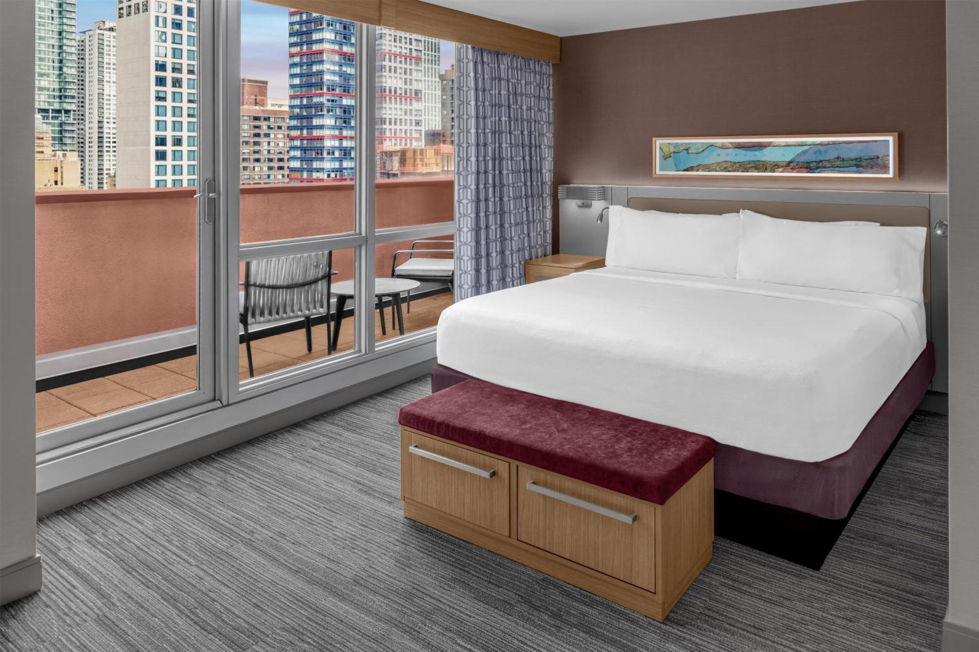 Quarto King com Vista da Cidade e Terraço