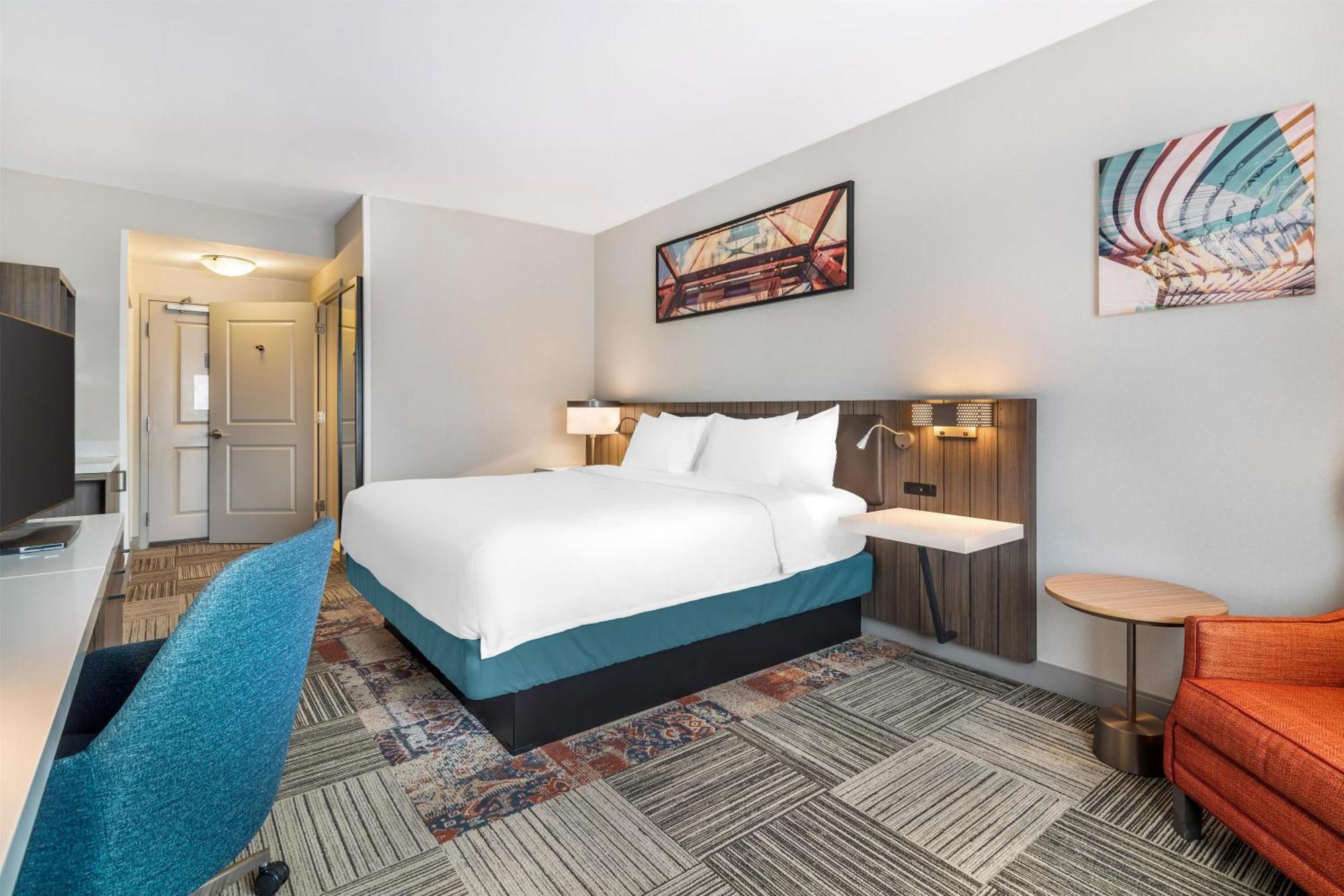 Premium King Room