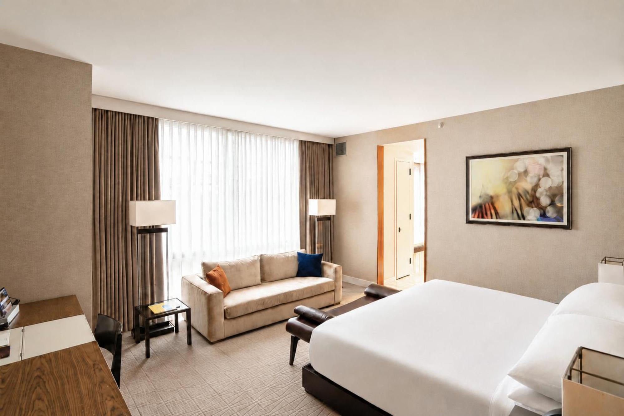 Hudson Square King Room