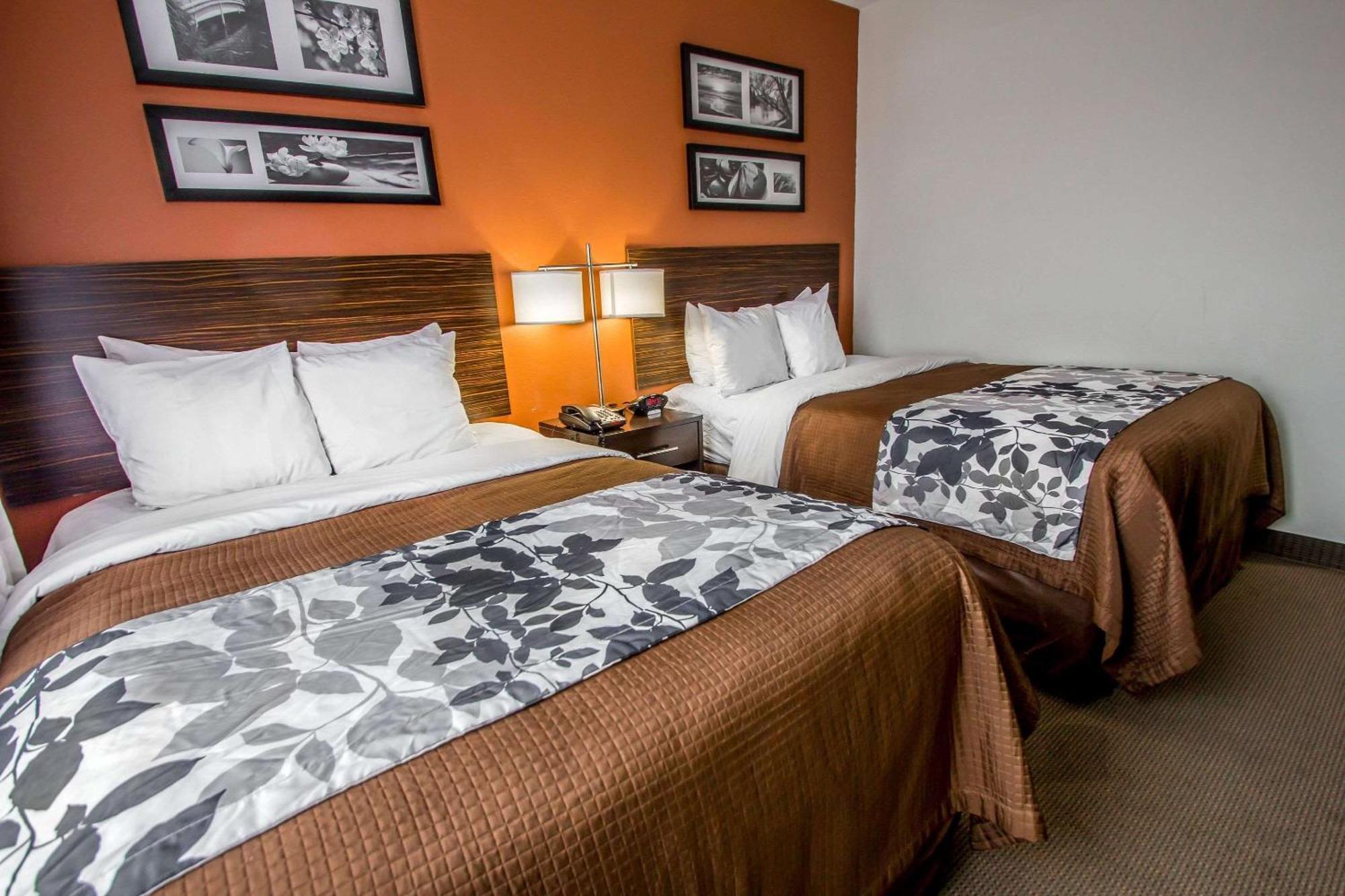 Doppelzimmer mit 2 Doppelbetten