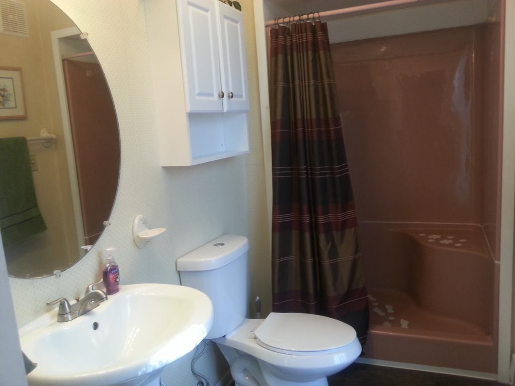 Double Room with Private Bathroom,544719633:JPEG