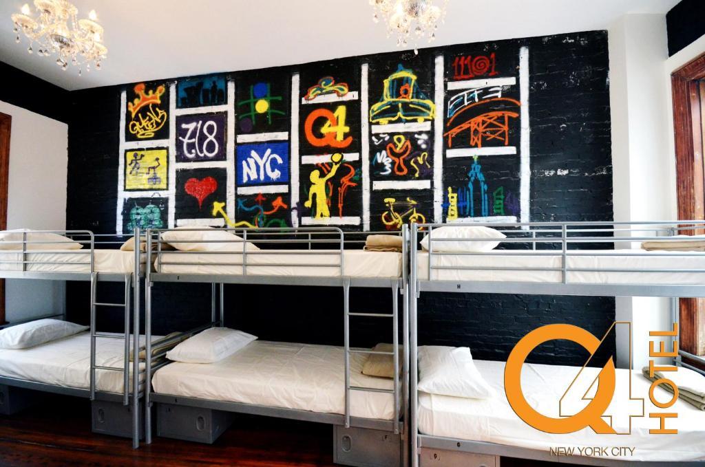 Posto Letto in Dormitorio Femminile per 6 Persone.