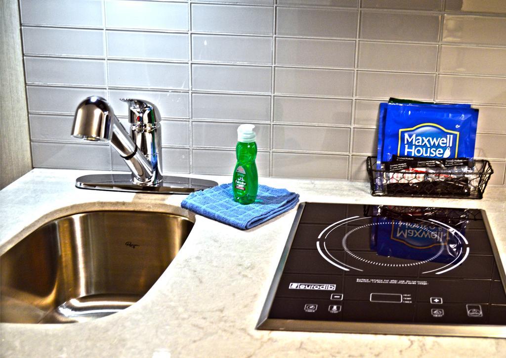 Queen Suite with Kitchen