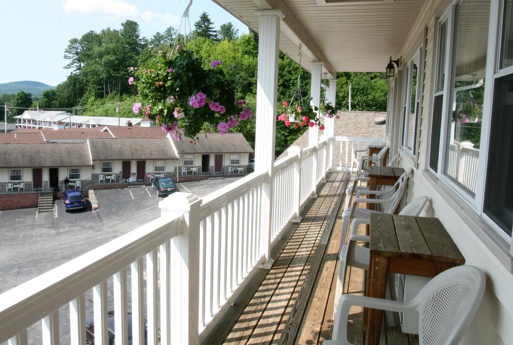 Queen Room with Two Queen Beds - Lake View,272782253:JPEG