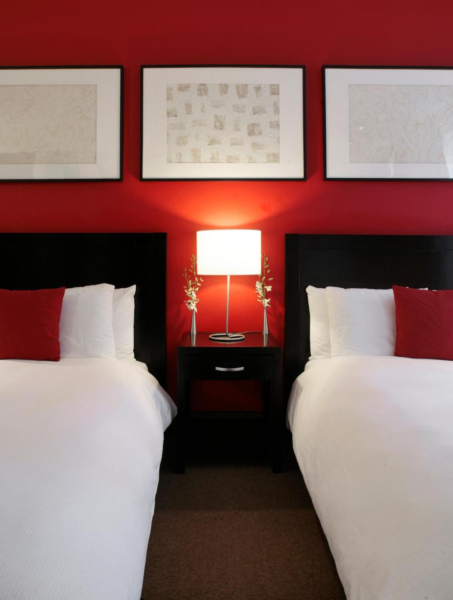 Family Room,396166743:JPEG