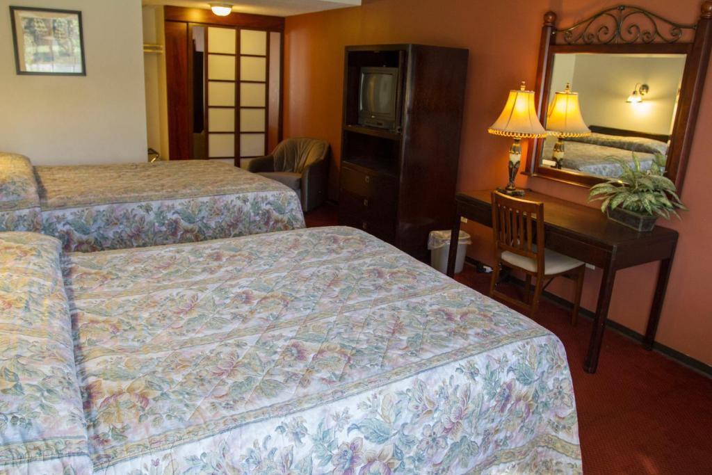 Zimmer mit 2 Queensize-Betten